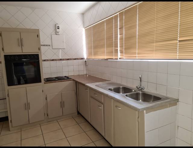2 BEDROOM TOWNHOUSE FOR SALE IN SASOLBURG EXT 2